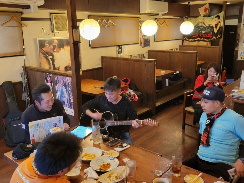 2FDEA4A1-A907-48DB-BF0D-967D6E6335AD